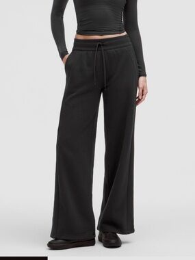 Lululemon Scuba Mid Rise Wide Leg Pant Size XS BLK $118 online